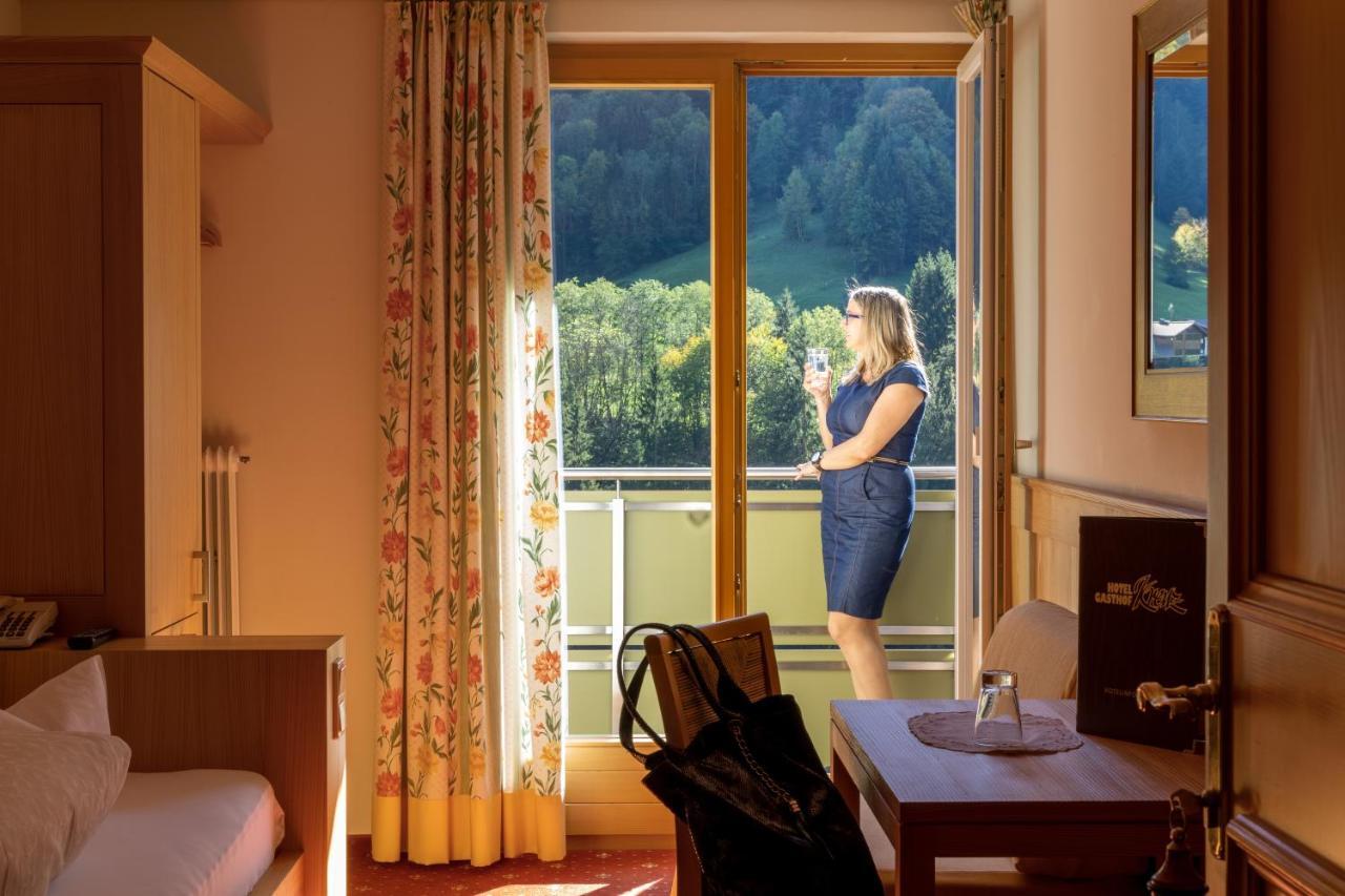 Hotel Gasthof Kreuz Sonntag Buitenkant foto
