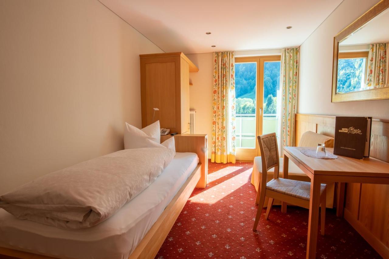 Hotel Gasthof Kreuz Sonntag Buitenkant foto